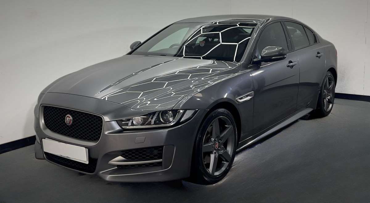 Check out this Jaguar Xe 2017 Diesel Manual
