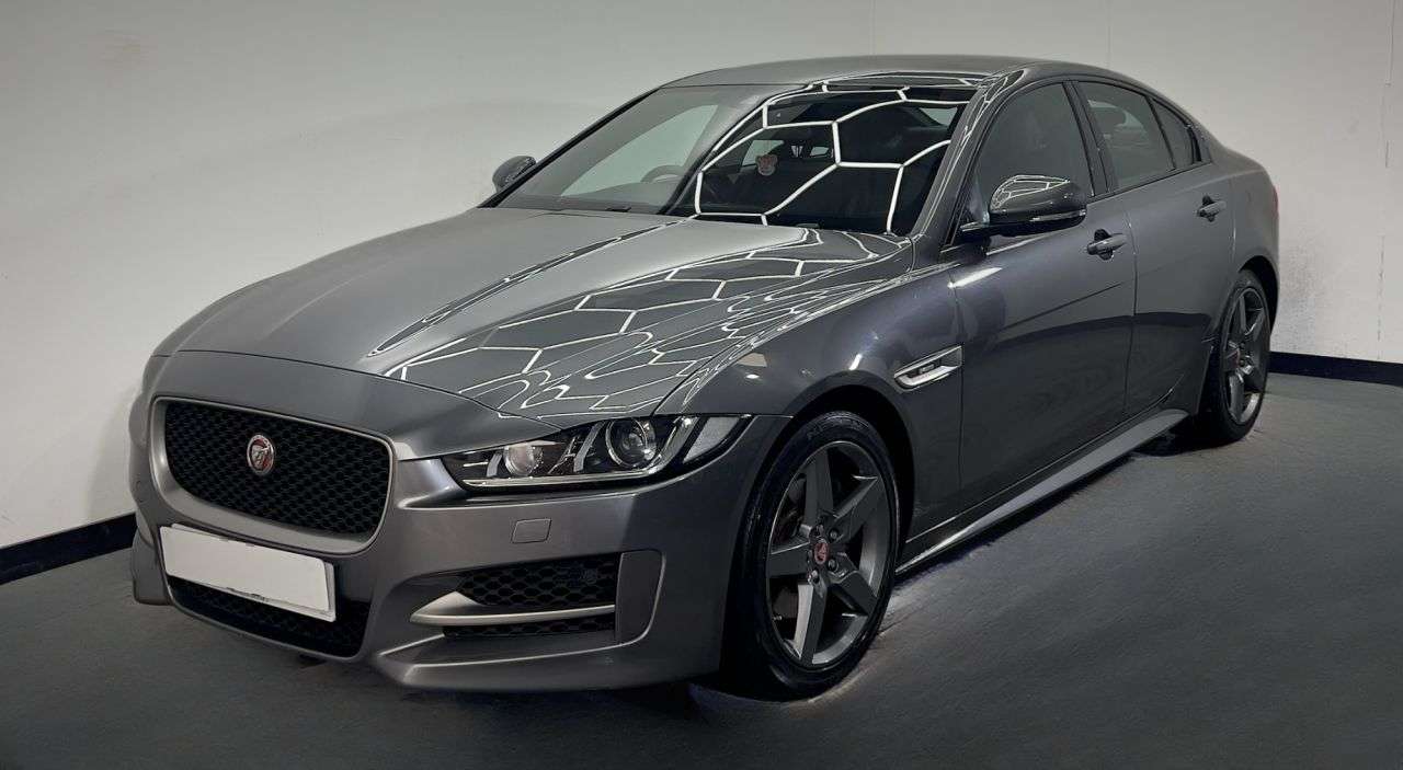 2017 JAGUAR XE 2017 JAGUAR XE