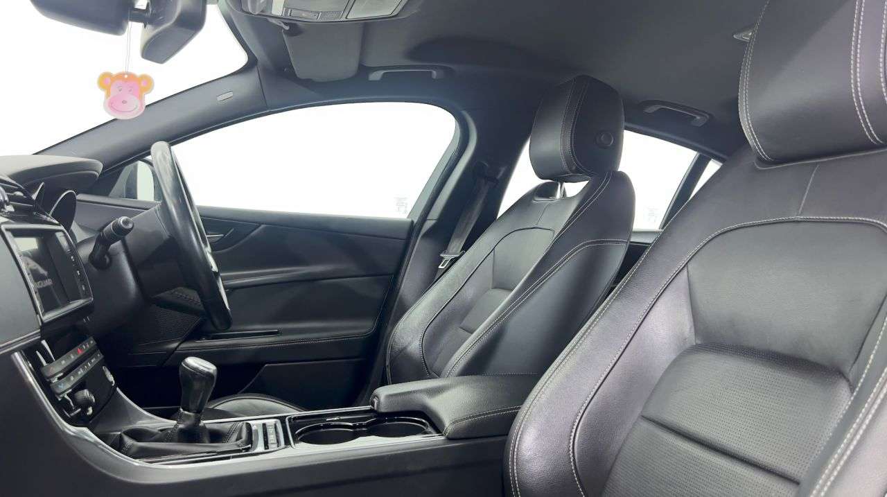 2017 JAGUAR XE 2017 JAGUAR XE