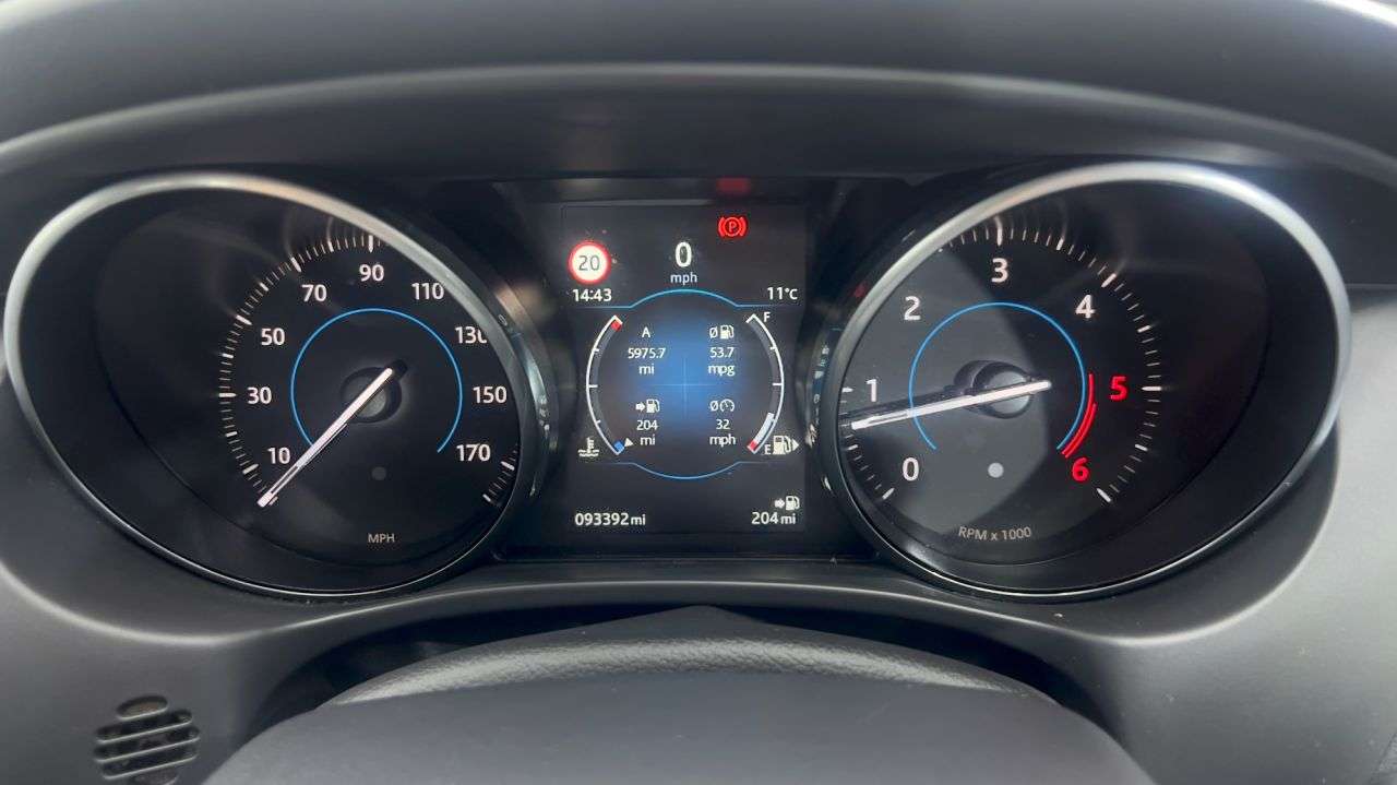 2017 JAGUAR XE 2017 JAGUAR XE