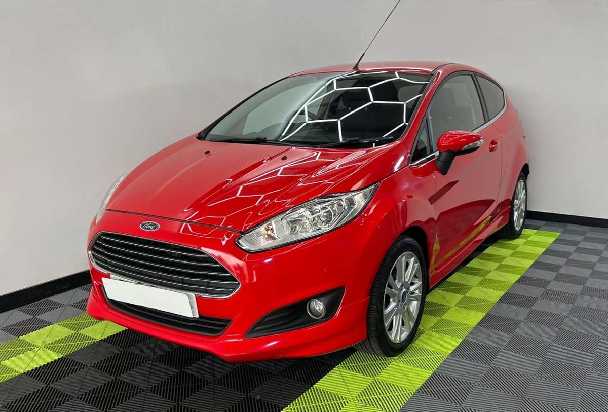 Check out this Ford Fiesta 2013 Petrol Manual