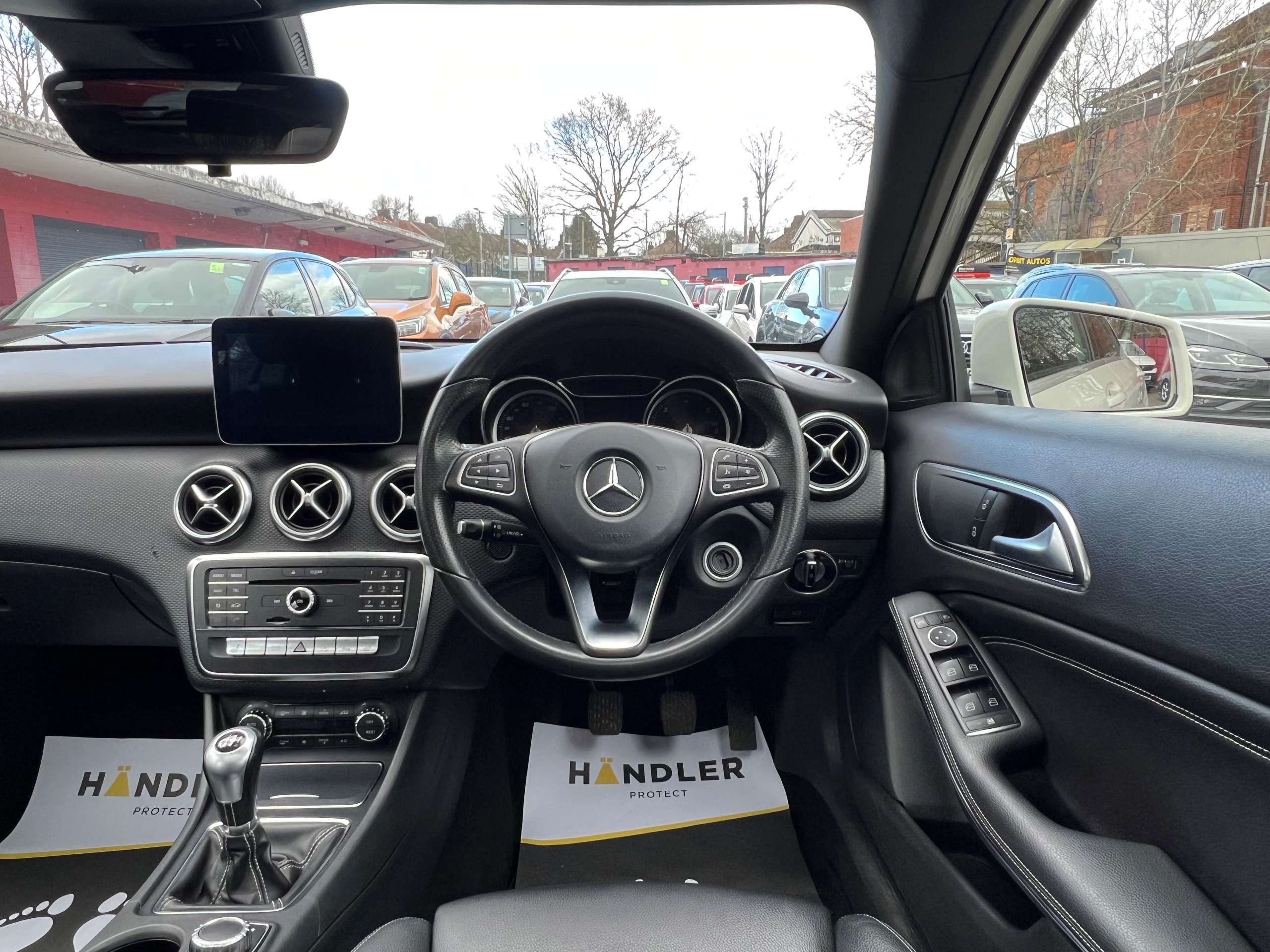 2017 MERCEDES-BENZ A CLASS 2017 MERCEDES-BENZ A CLASS