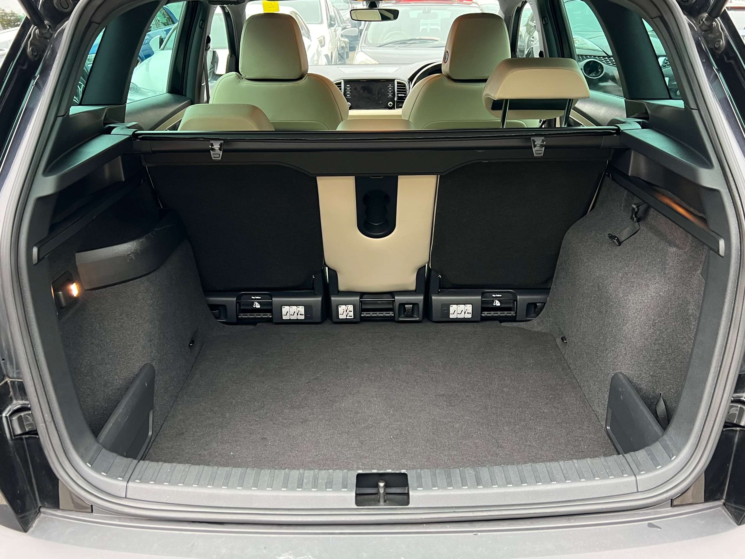 2018 SKODA KAROQ 2018 SKODA KAROQ