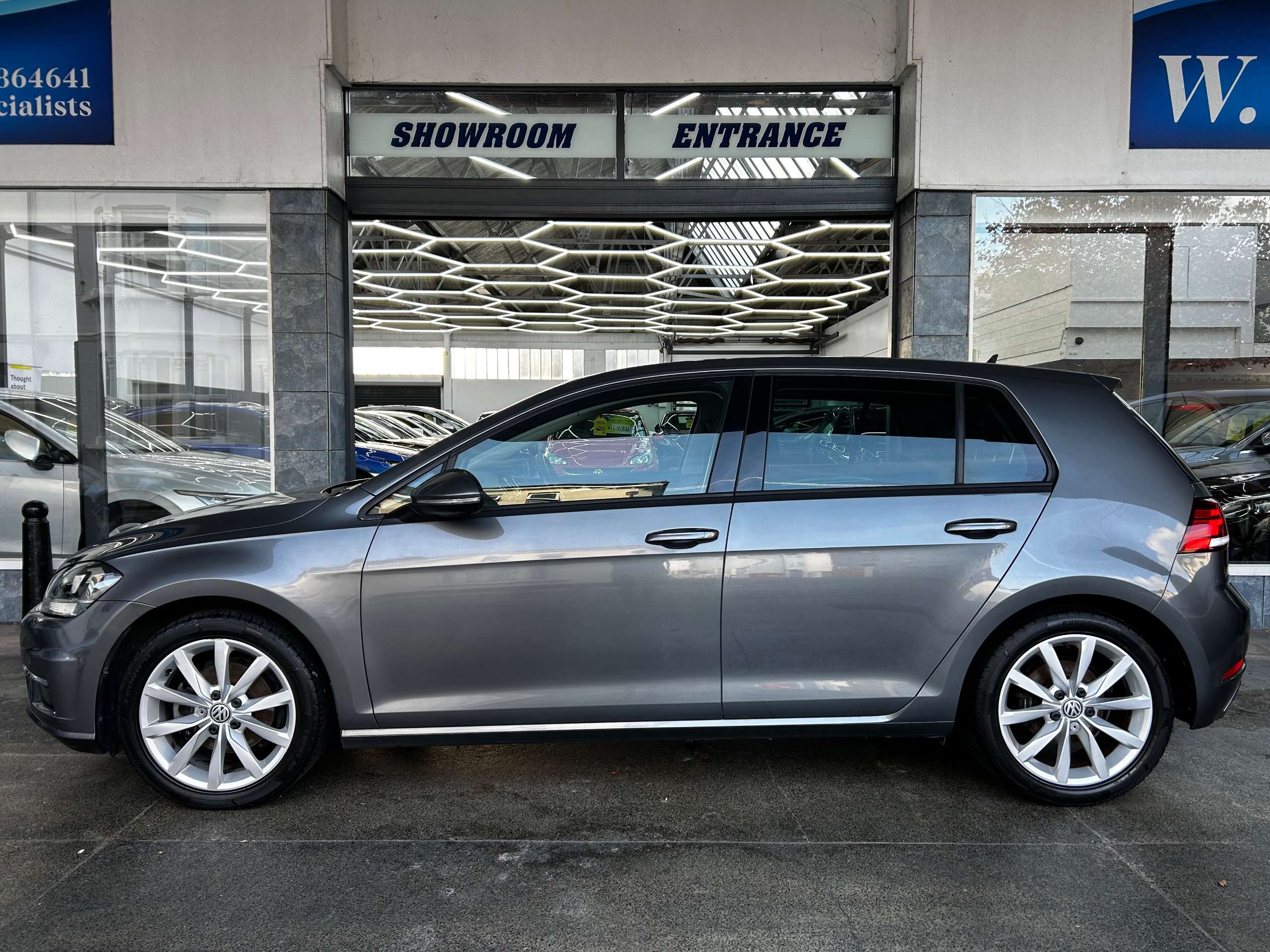 2017 VOLKSWAGEN GOLF 2017 VOLKSWAGEN GOLF
