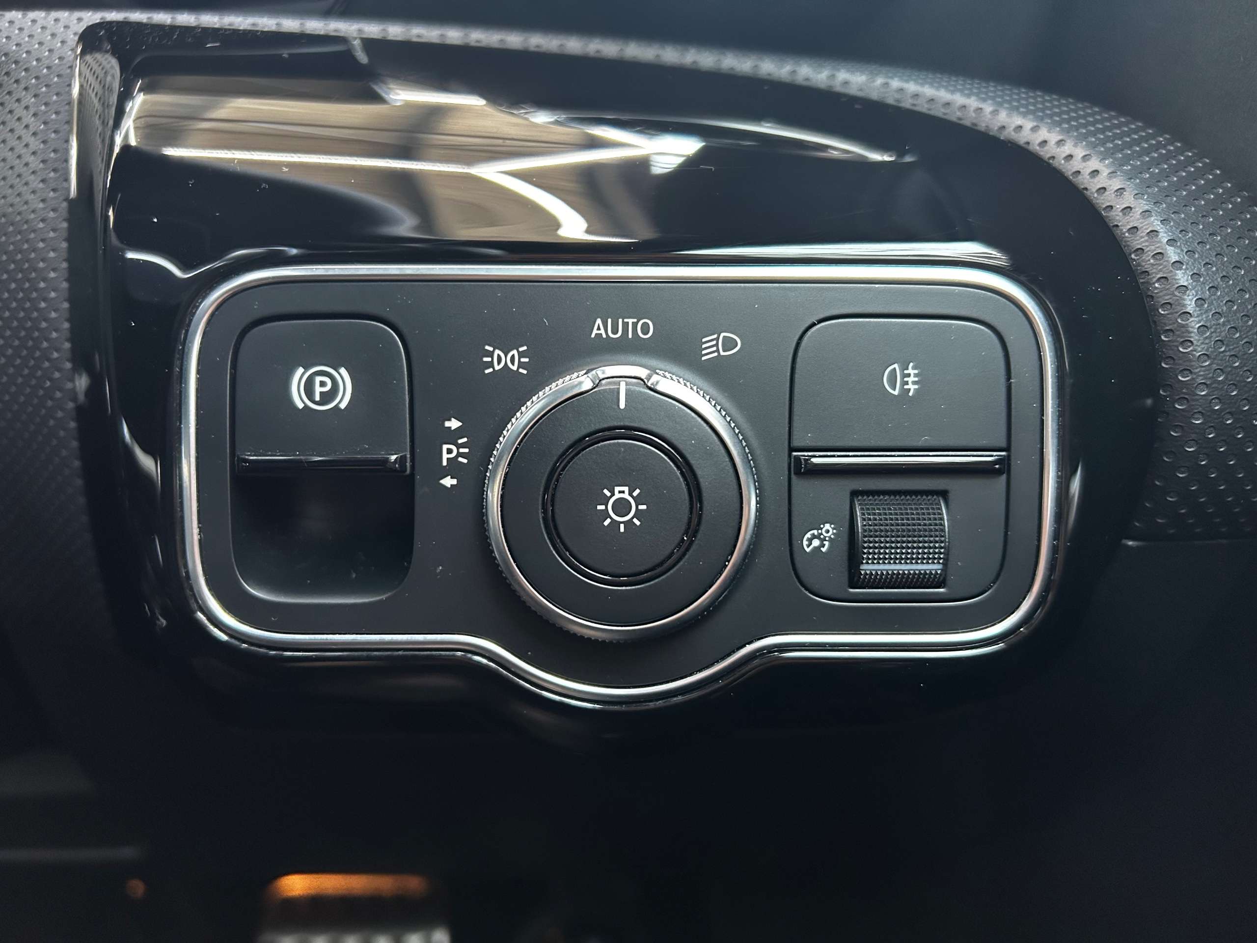 2019 MERCEDES-BENZ A CLASS 2019 MERCEDES-BENZ A CLASS