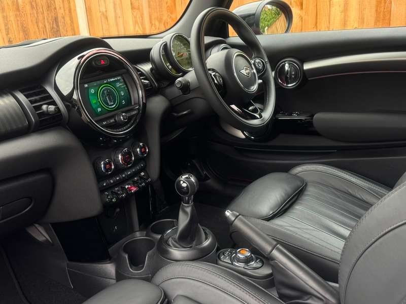 2020 MINI MINI 2020 MINI MINI