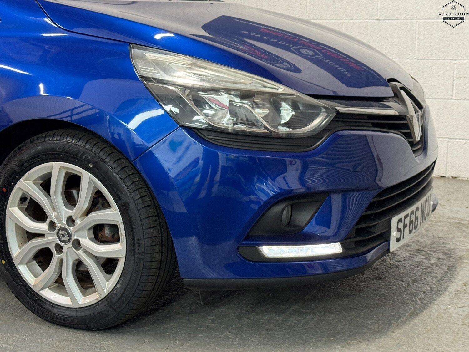 2017 RENAULT CLIO 2017 RENAULT CLIO