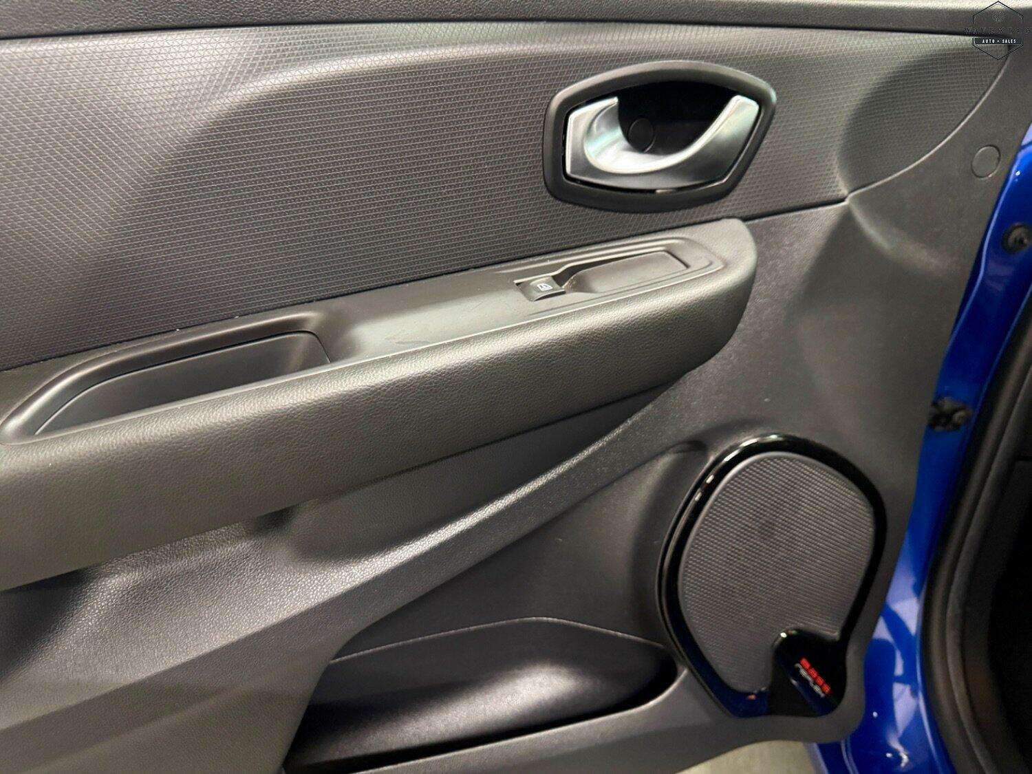 2017 RENAULT CLIO 2017 RENAULT CLIO