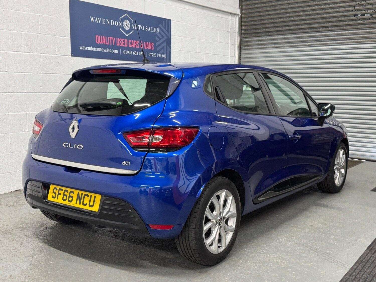 2017 RENAULT CLIO 2017 RENAULT CLIO