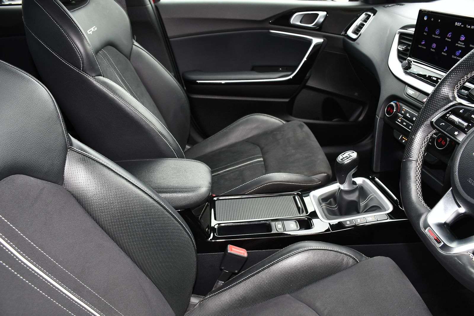 2023 KIA XCEED 2023 KIA XCEED