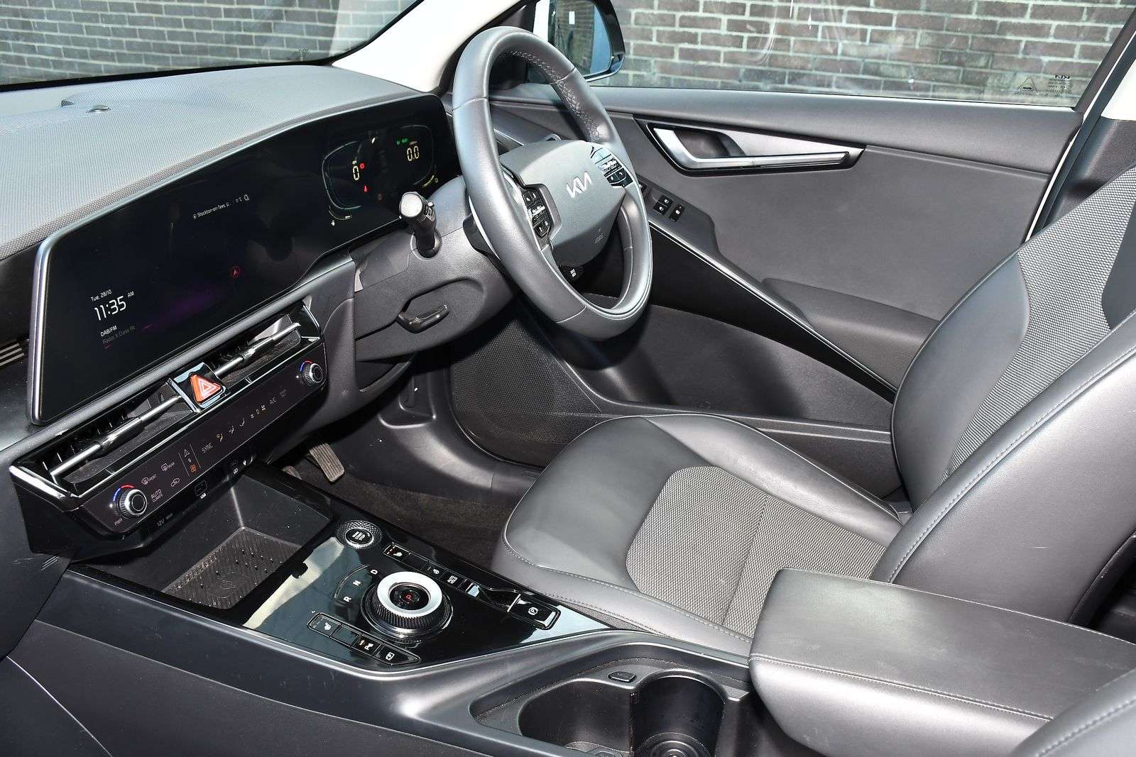 2025 KIA NIRO 2025 KIA NIRO