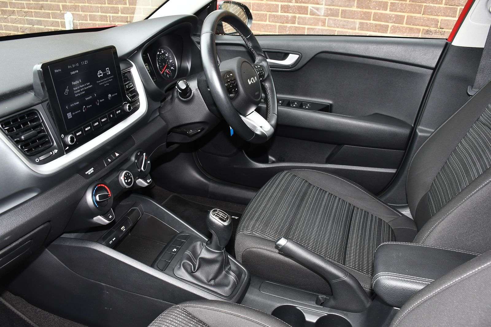 2023 KIA STONIC 2023 KIA STONIC