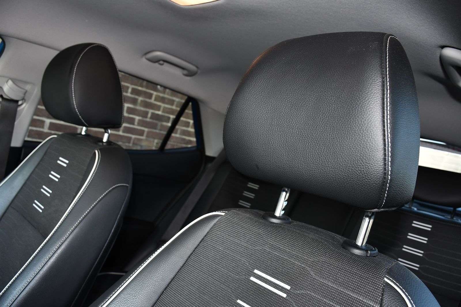 2021 KIA STONIC 2021 KIA STONIC