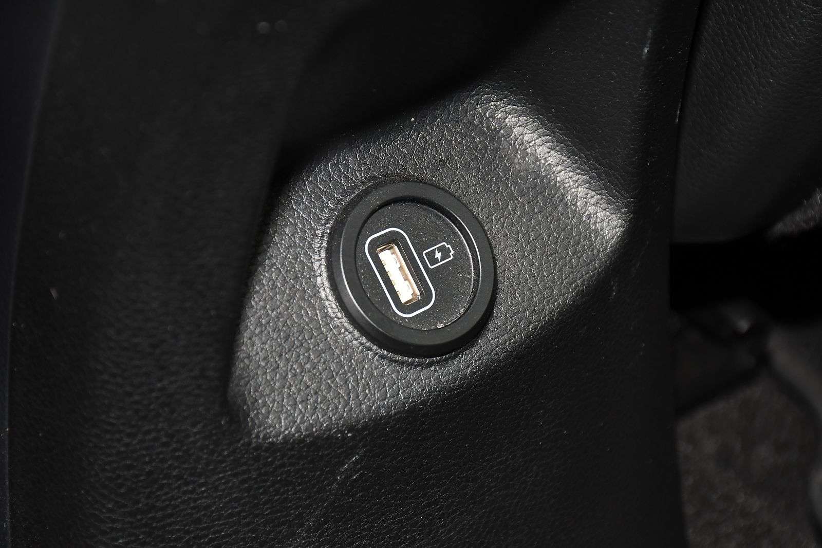 2023 KIA STONIC 2023 KIA STONIC