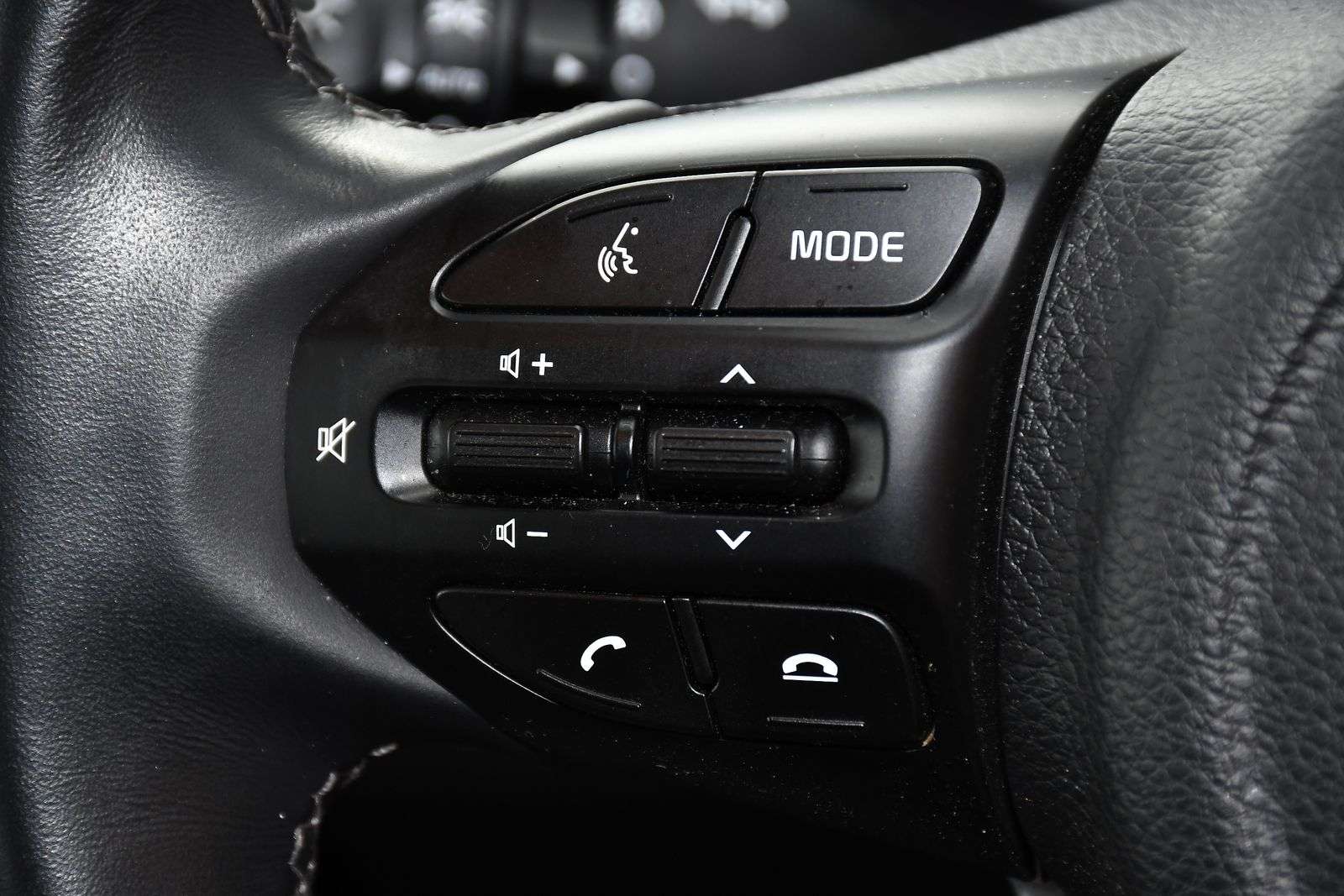 2023 KIA STONIC 2023 KIA STONIC