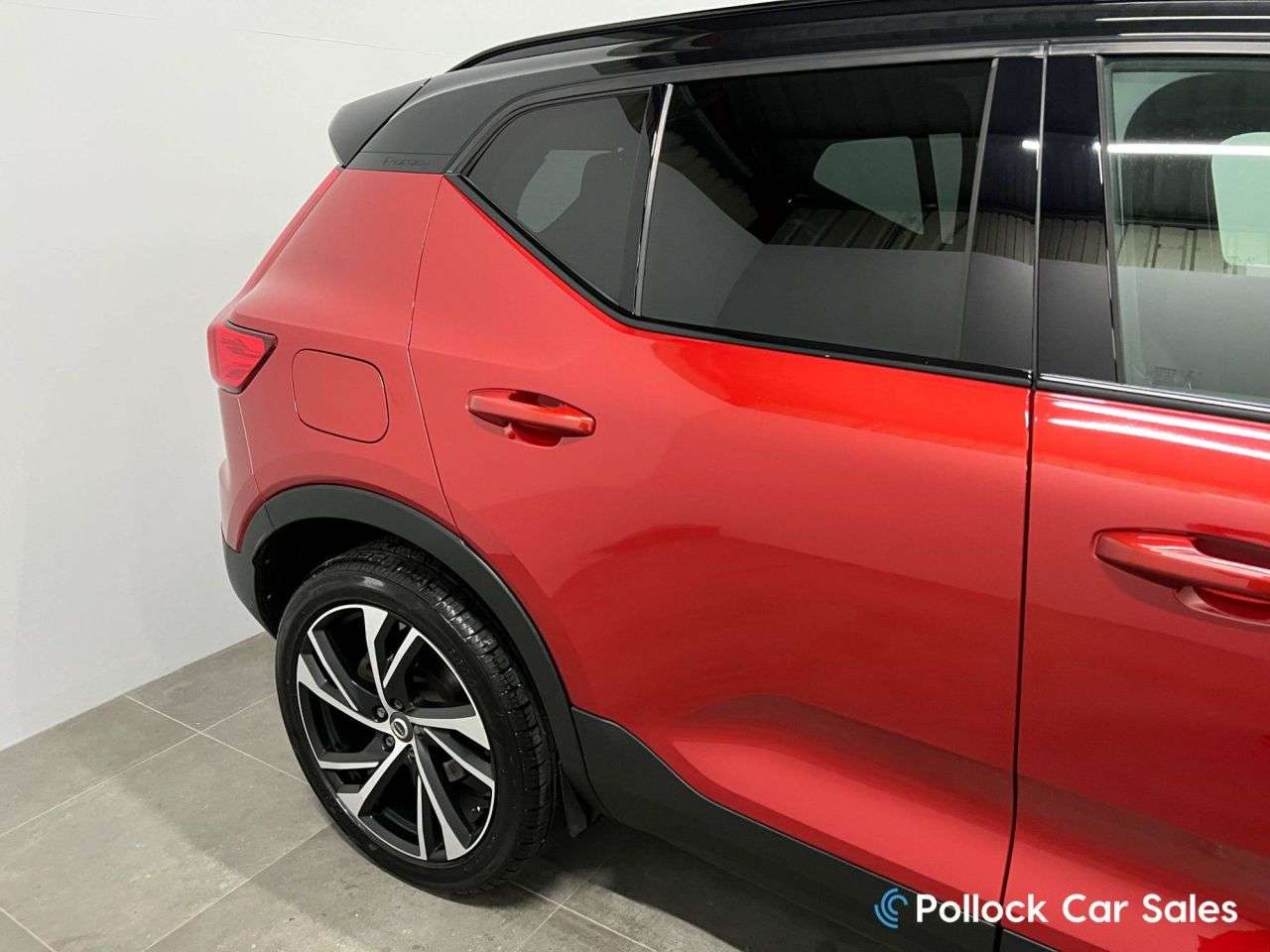 2019 VOLVO XC40 2019 VOLVO XC40