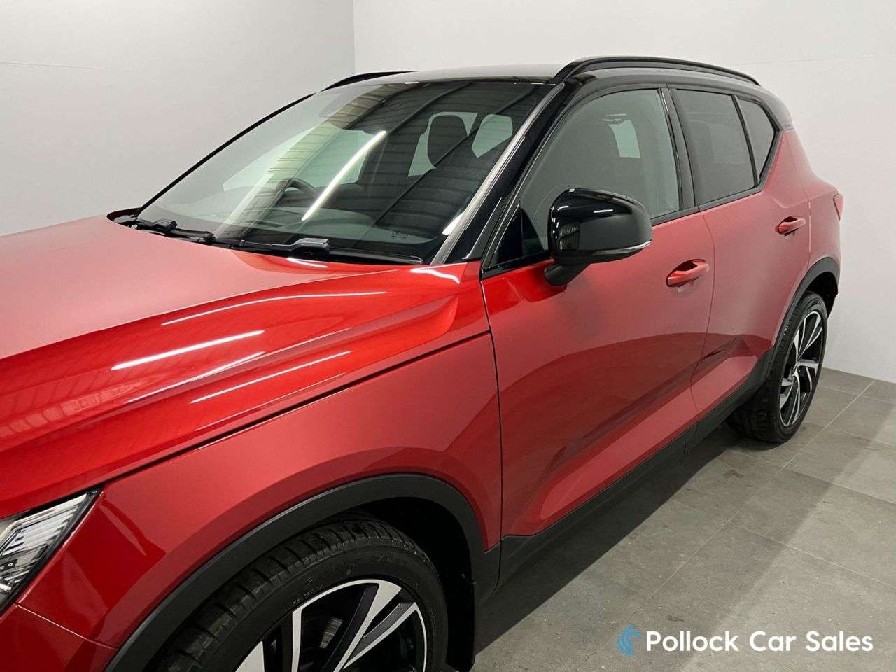 2019 VOLVO XC40 2019 VOLVO XC40
