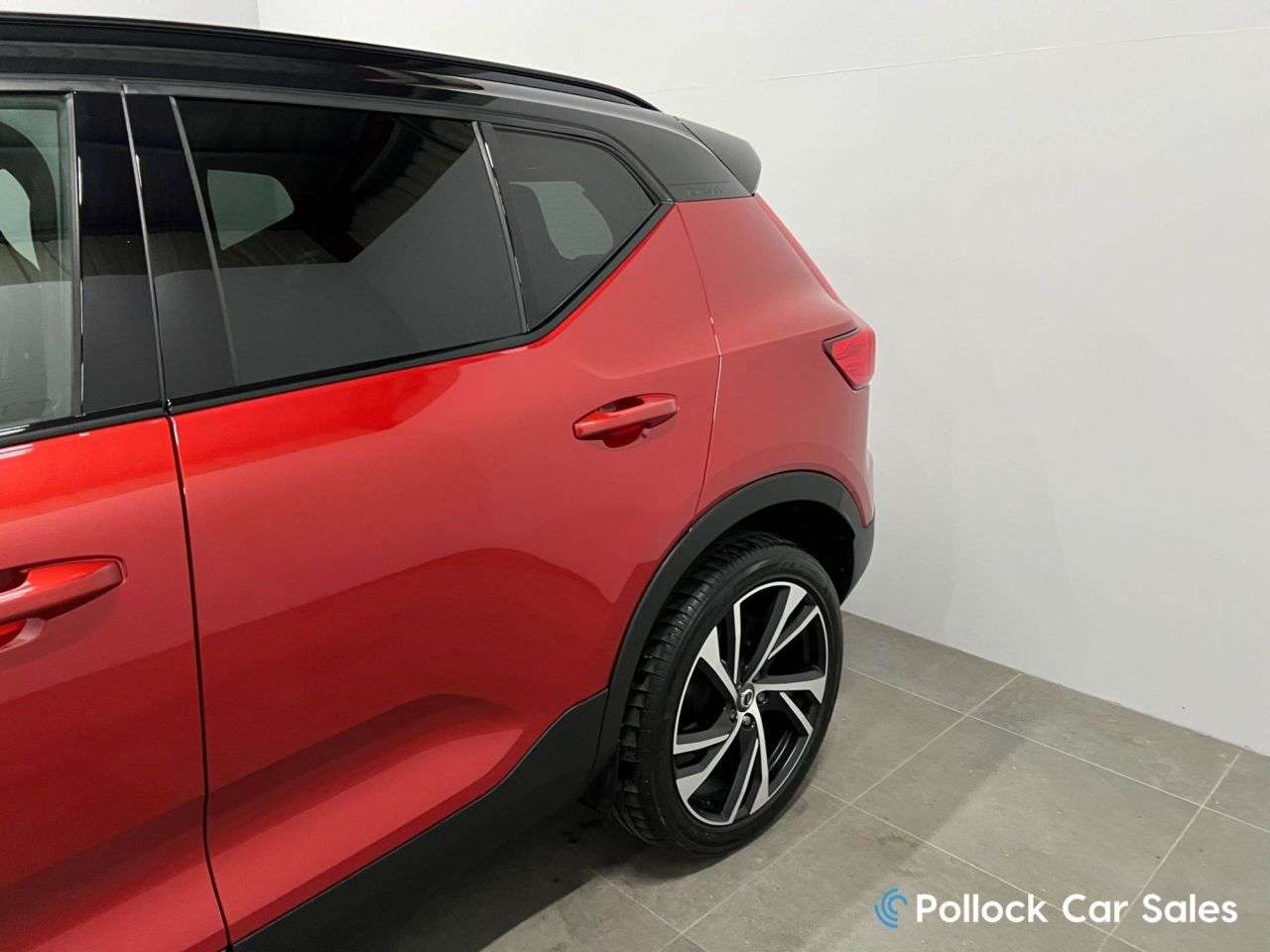 2019 VOLVO XC40 2019 VOLVO XC40