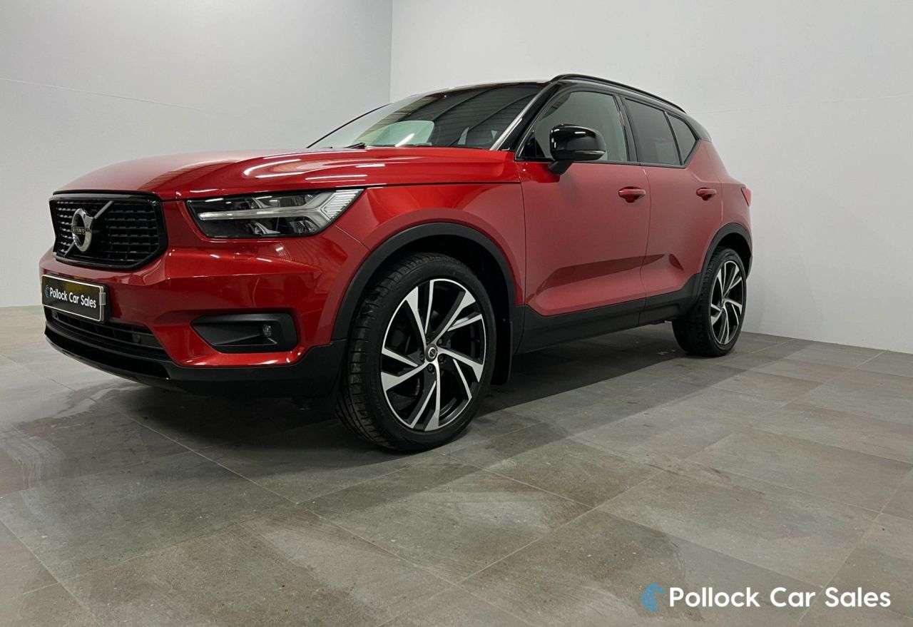 2019 VOLVO XC40 2019 VOLVO XC40