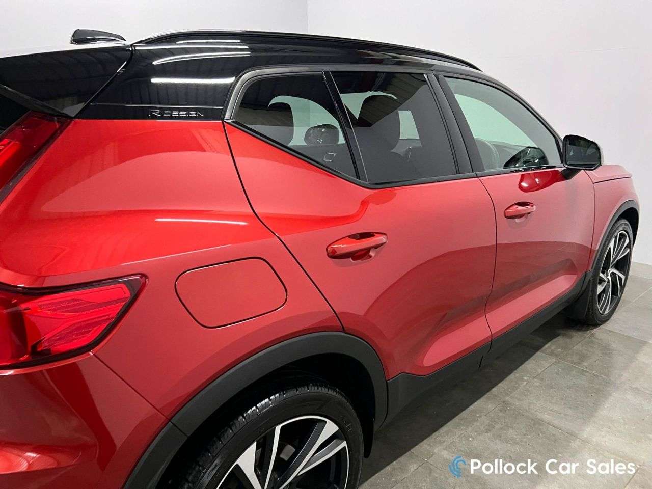 2019 VOLVO XC40 2019 VOLVO XC40