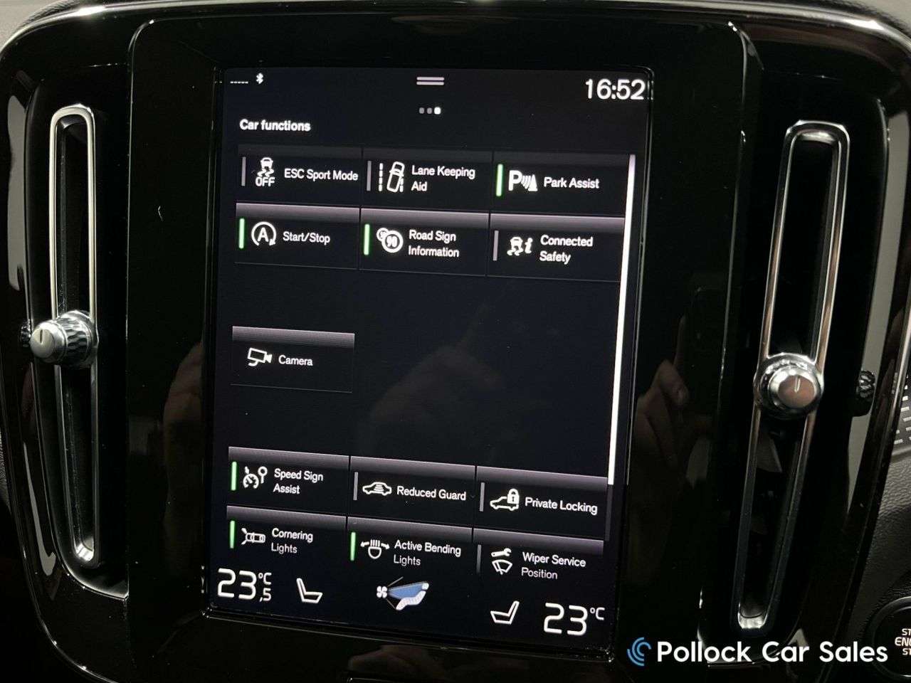 2019 VOLVO XC40 2019 VOLVO XC40