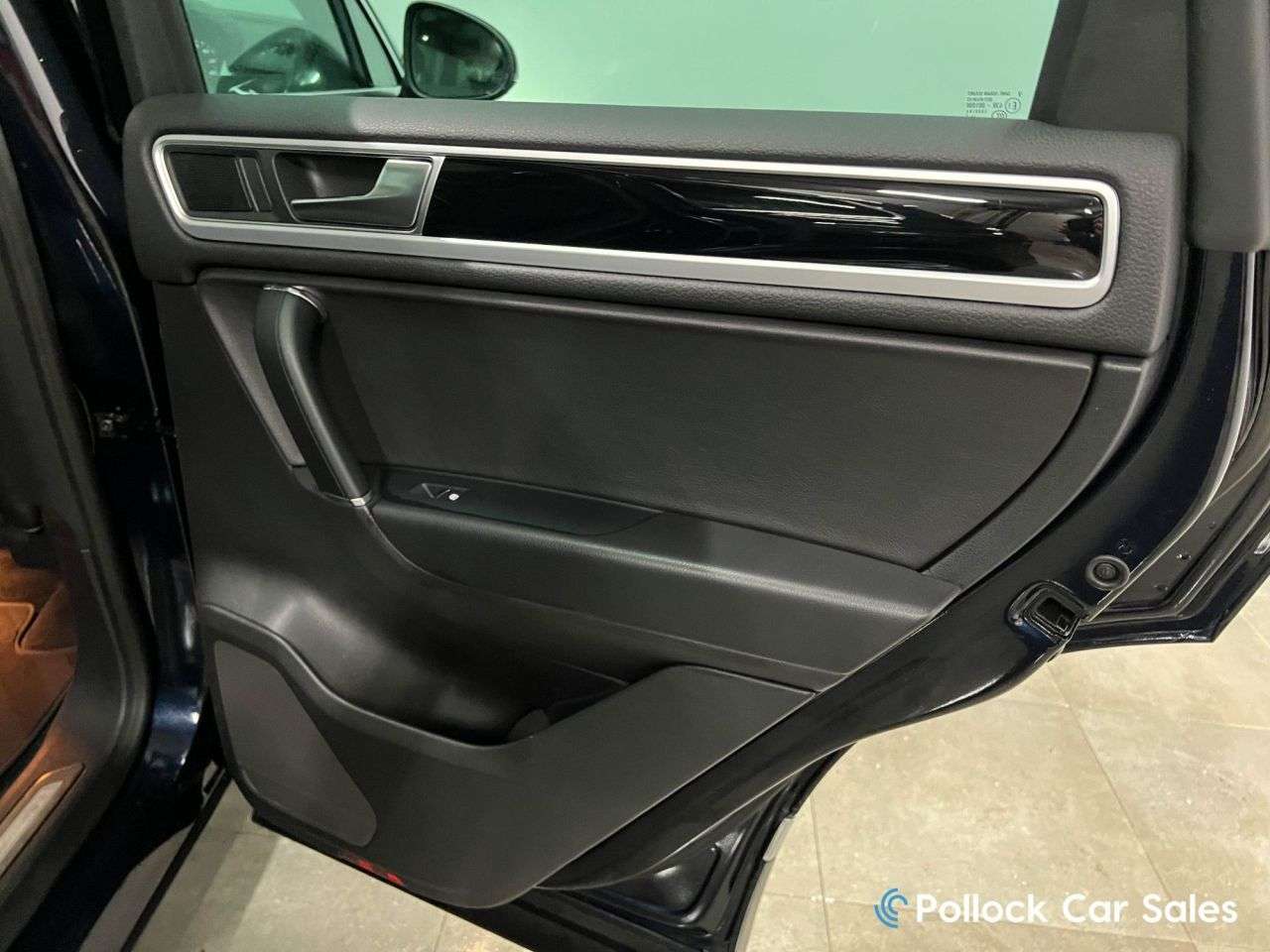 2017 VOLKSWAGEN TOUAREG 2017 VOLKSWAGEN TOUAREG