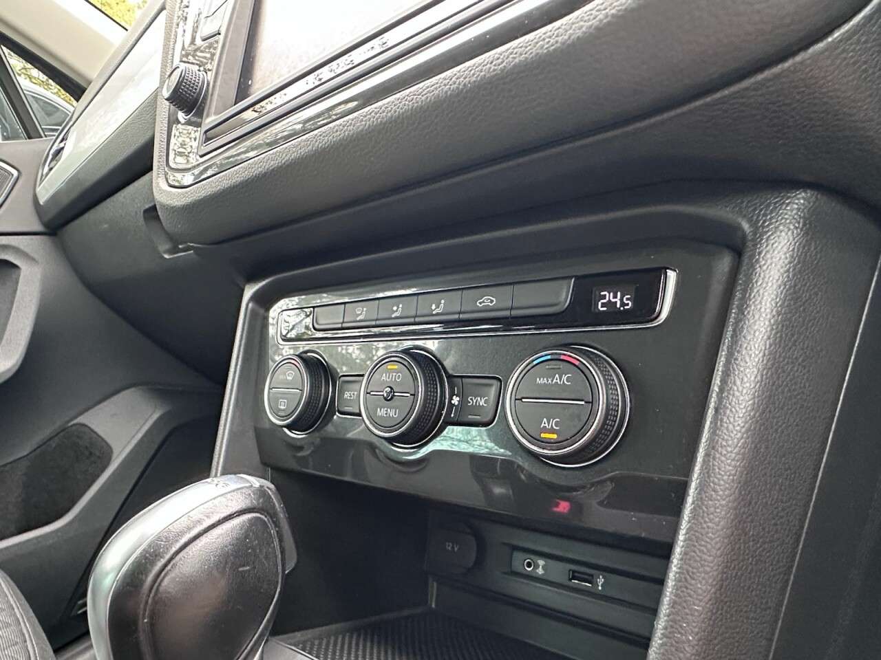 2017 VOLKSWAGEN TIGUAN 2017 VOLKSWAGEN TIGUAN