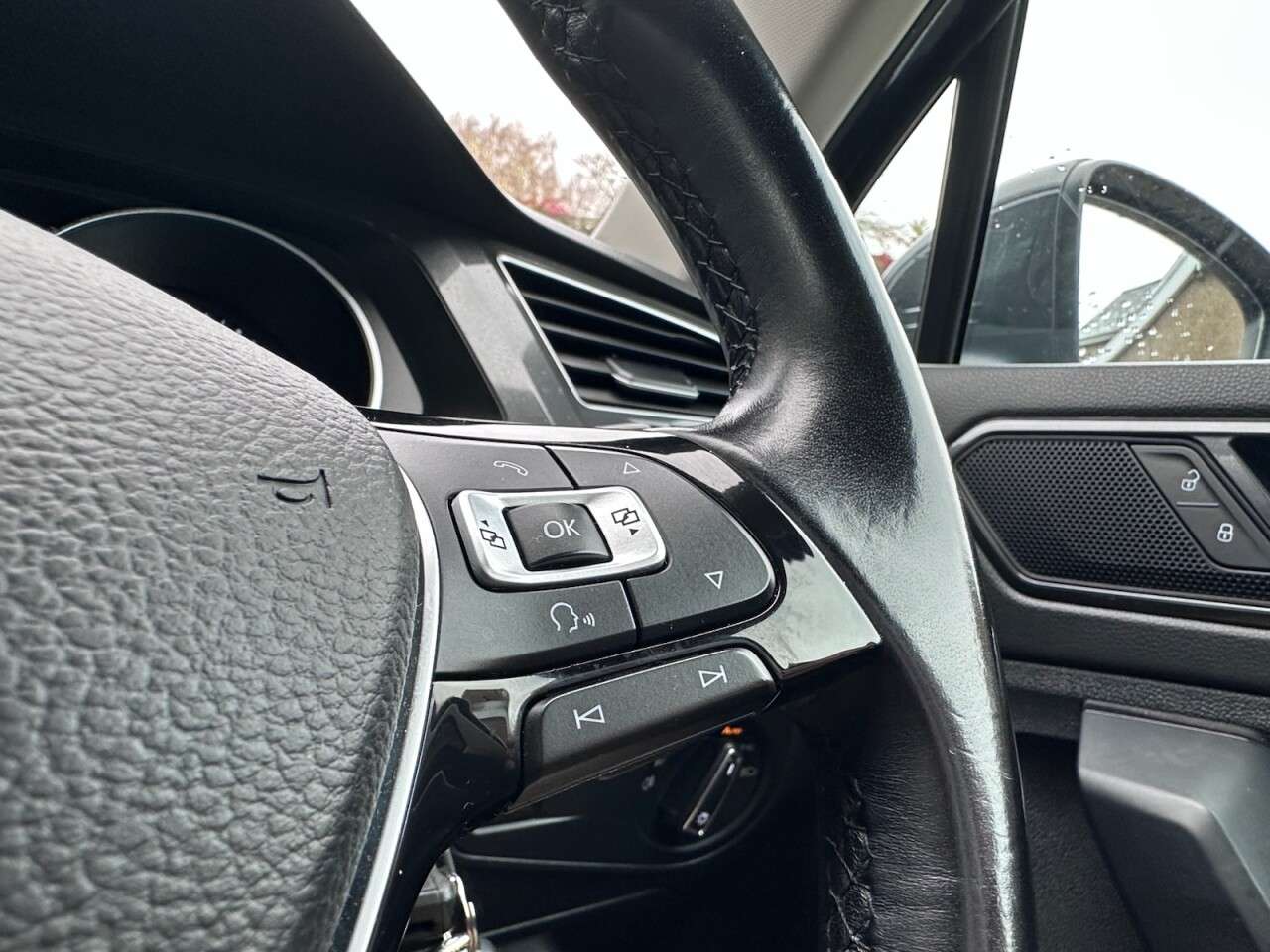 2017 VOLKSWAGEN TIGUAN 2017 VOLKSWAGEN TIGUAN