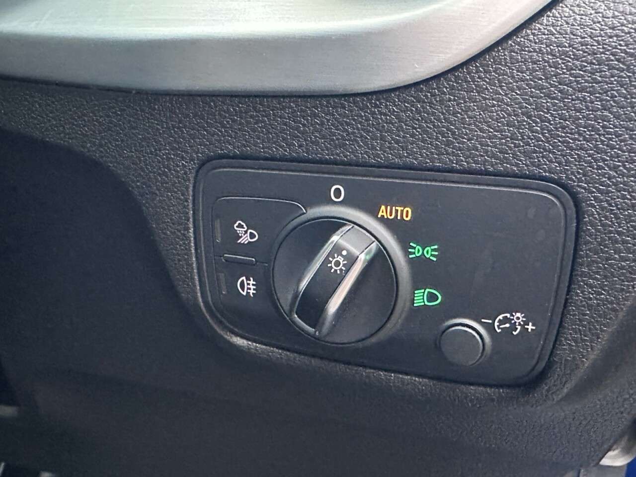 2020 AUDI Q2 2020 AUDI Q2