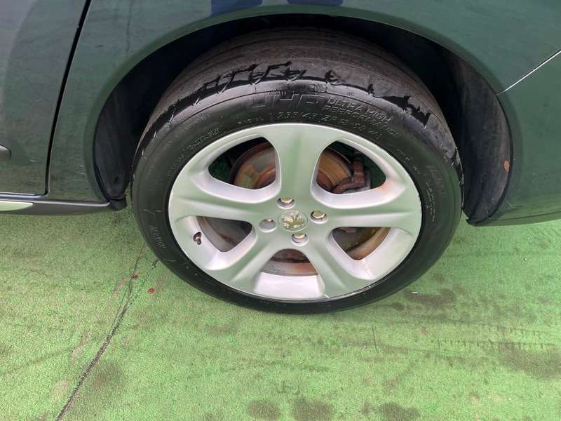 2013 PEUGEOT 3008 2013 PEUGEOT 3008