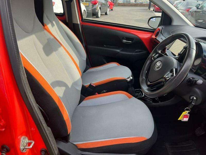 2015 TOYOTA AYGO 2015 TOYOTA AYGO