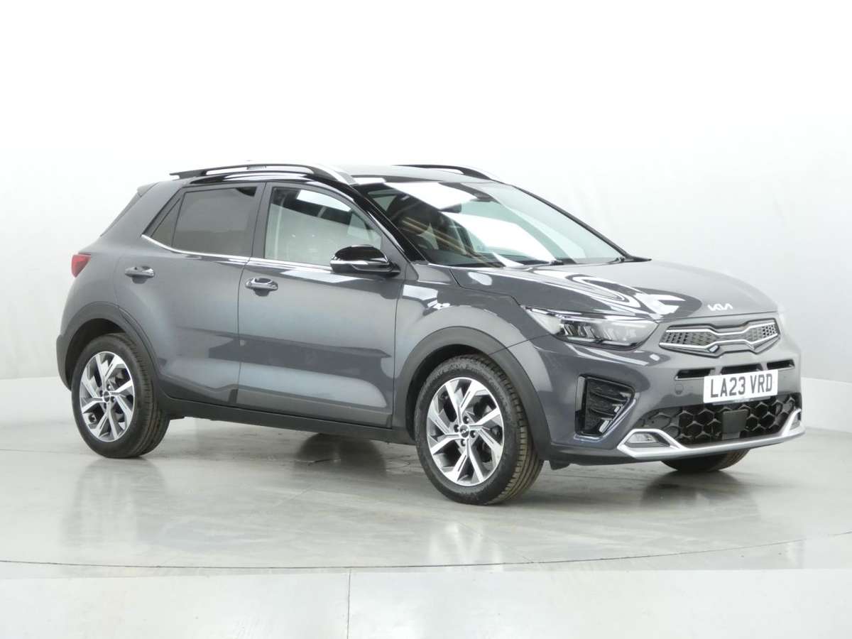 Check out this Kia Stonic 2023 Hybrid Electric Manual