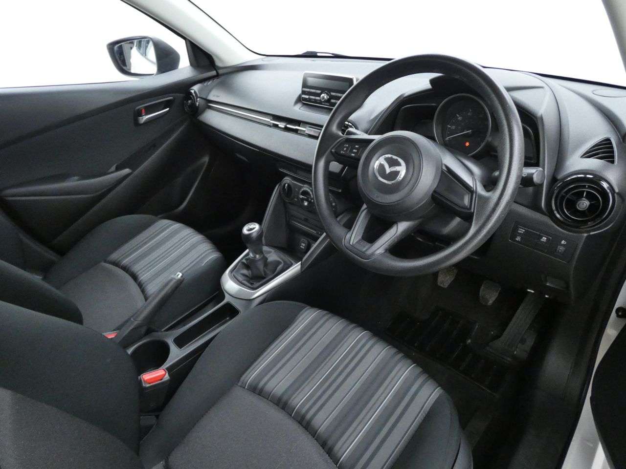 2017 MAZDA MAZDA2 2017 MAZDA MAZDA2
