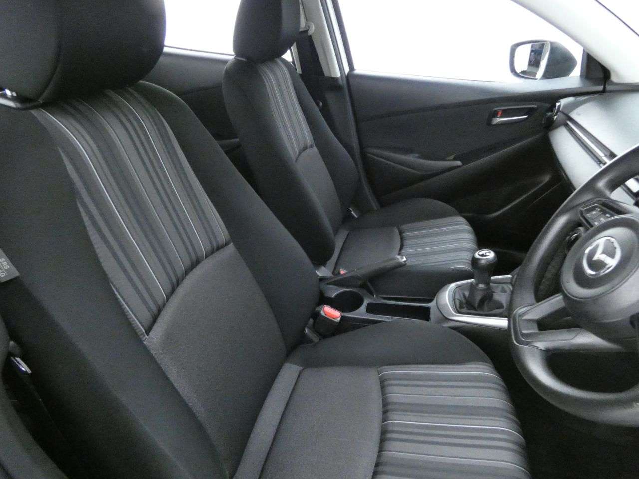 2017 MAZDA MAZDA2 2017 MAZDA MAZDA2