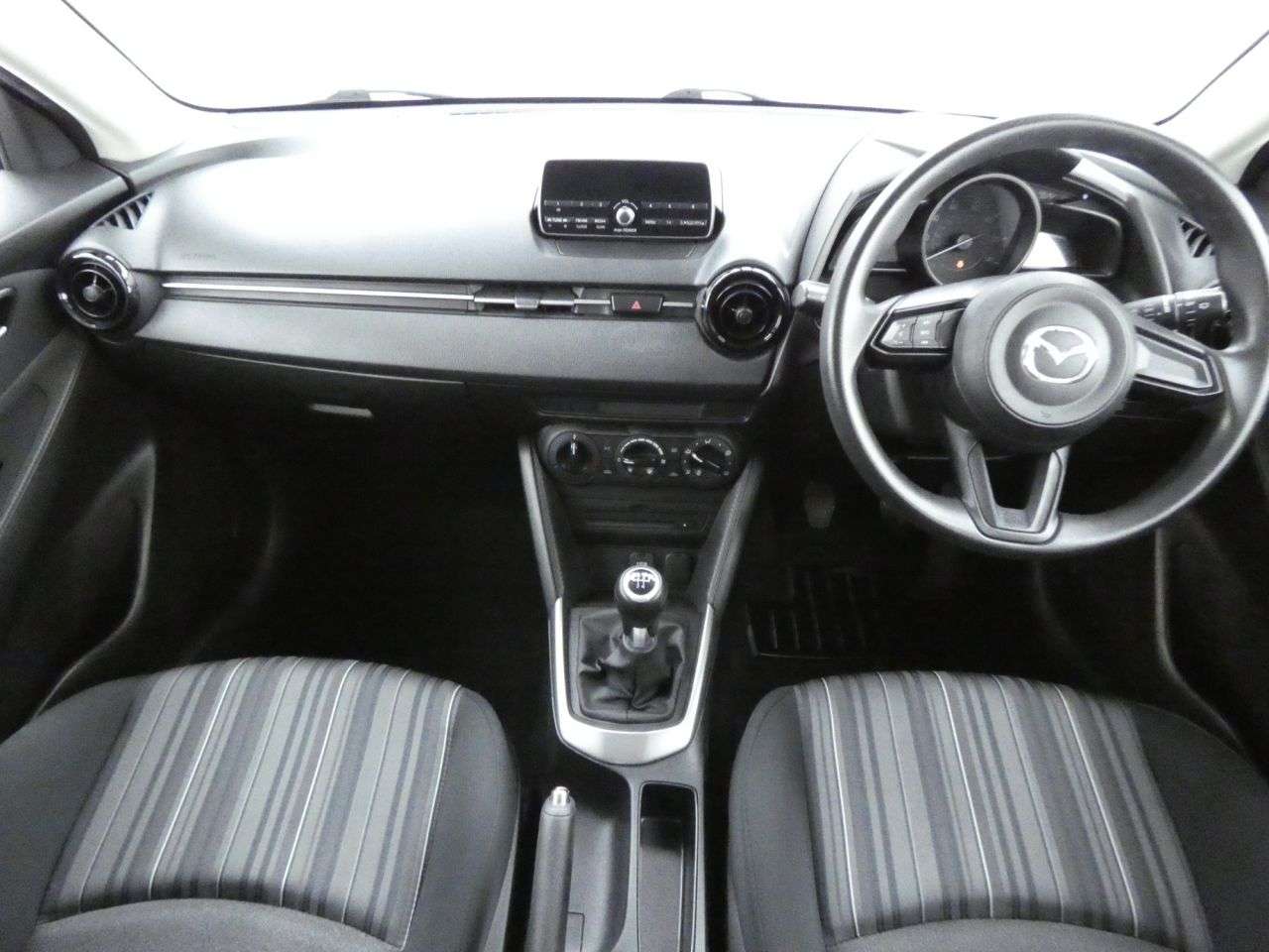 2017 MAZDA MAZDA2 2017 MAZDA MAZDA2