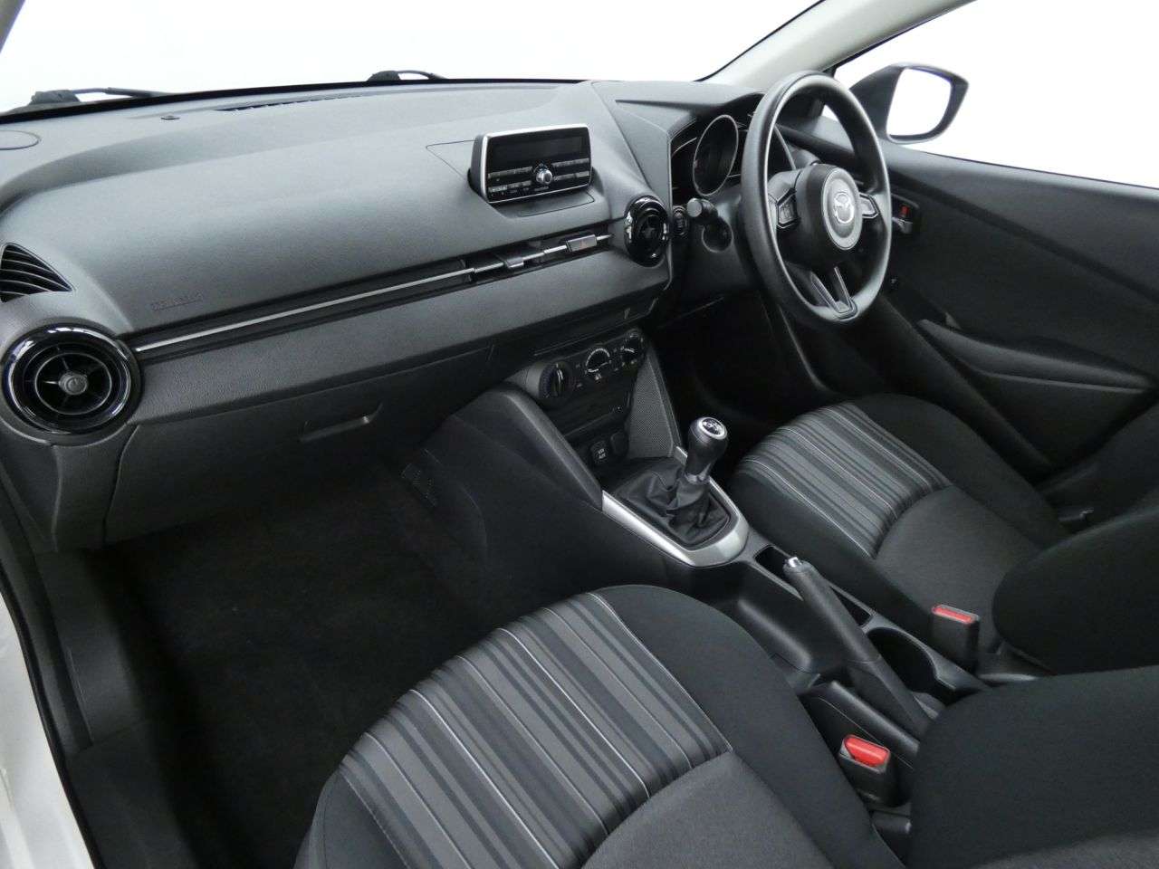 2017 MAZDA MAZDA2 2017 MAZDA MAZDA2