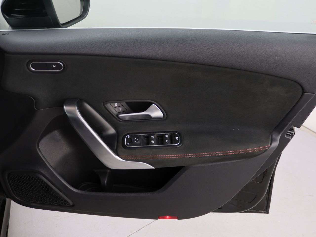 2021 MERCEDES-BENZ A CLASS 2021 MERCEDES-BENZ A CLASS