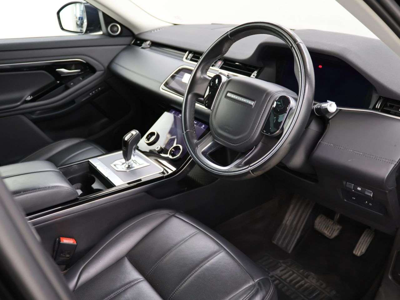 2019 LAND ROVER RANGE ROVER EVOQUE 2019 LAND ROVER RANGE ROVER EVOQUE