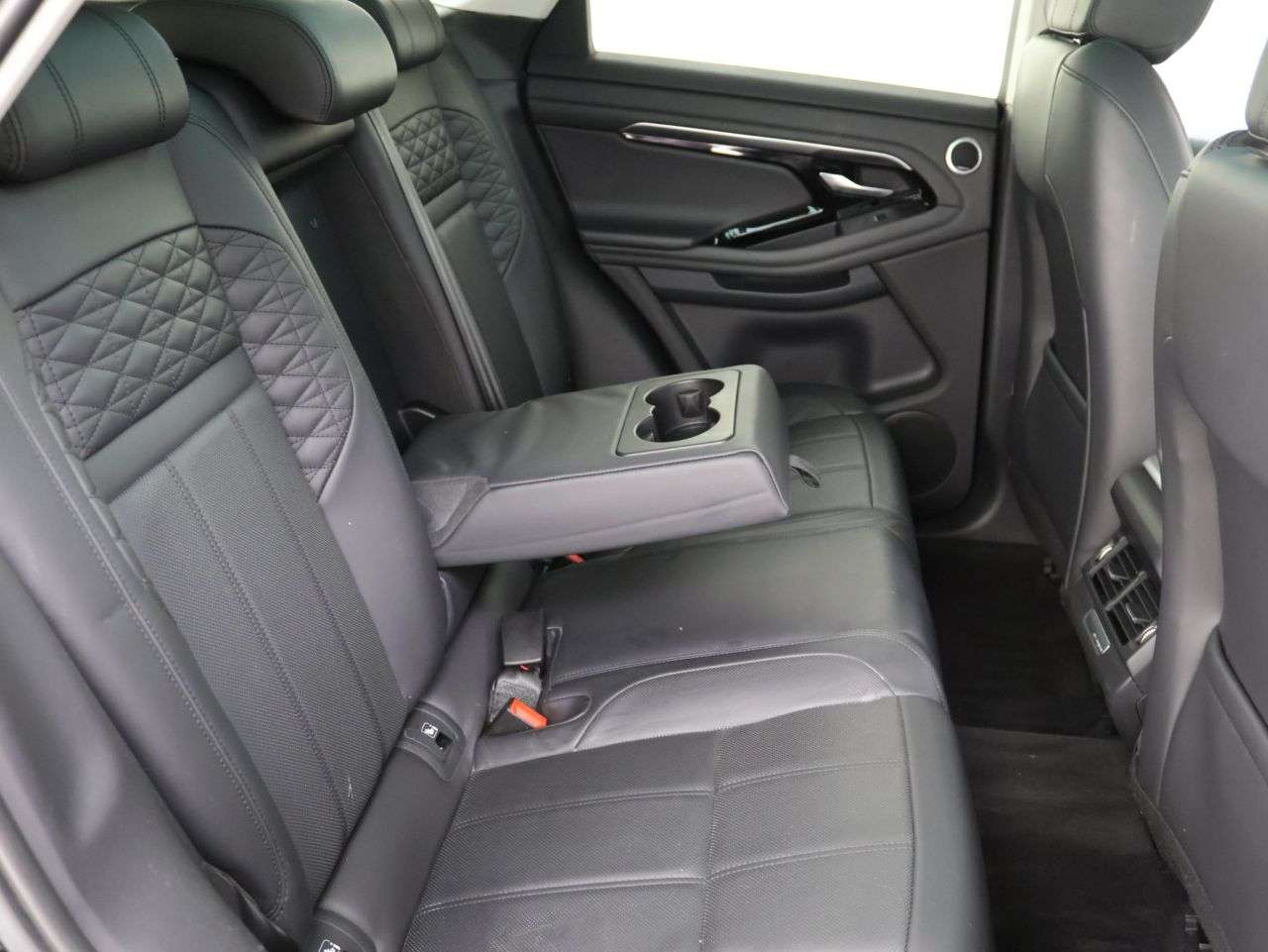 2019 LAND ROVER RANGE ROVER EVOQUE 2019 LAND ROVER RANGE ROVER EVOQUE