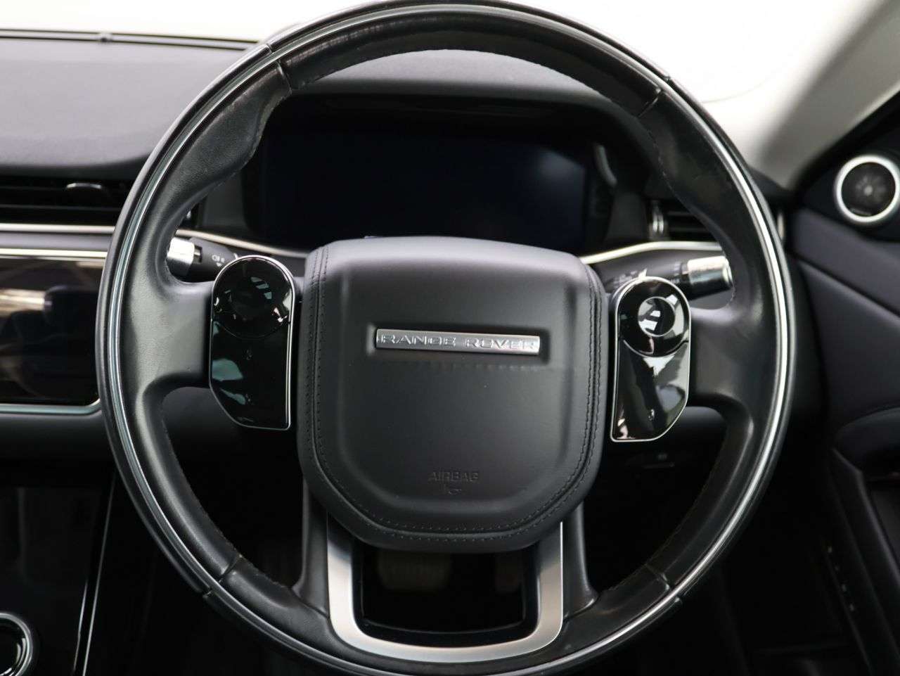 2019 LAND ROVER RANGE ROVER EVOQUE 2019 LAND ROVER RANGE ROVER EVOQUE