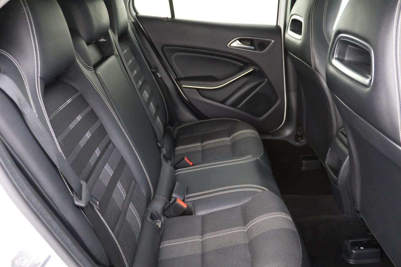 2019 MERCEDES-BENZ GLA CLASS 2019 MERCEDES-BENZ GLA CLASS