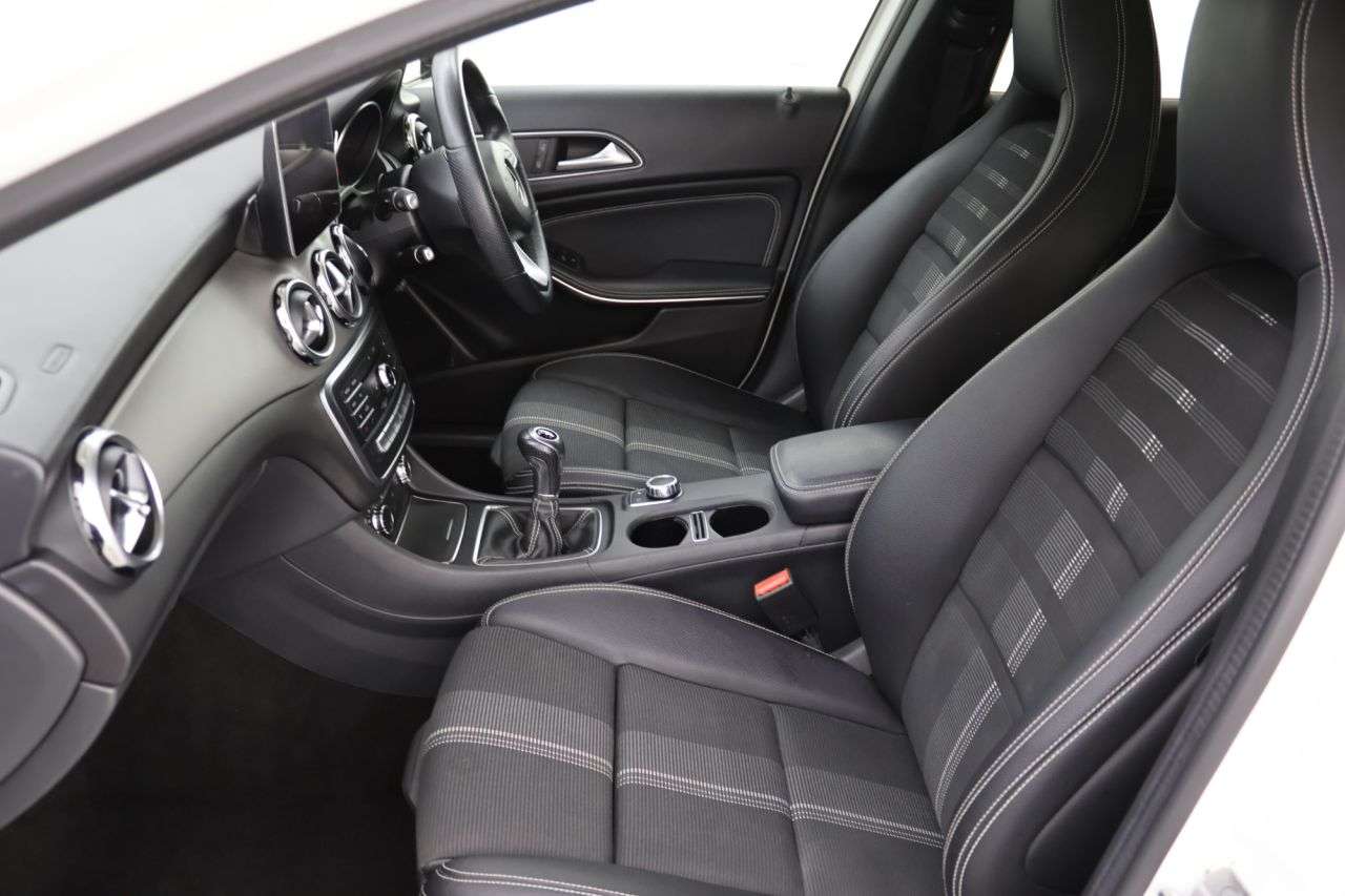 2019 MERCEDES-BENZ GLA CLASS 2019 MERCEDES-BENZ GLA CLASS