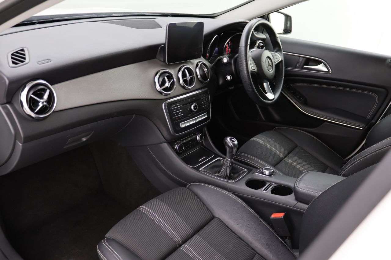 2019 MERCEDES-BENZ GLA CLASS 2019 MERCEDES-BENZ GLA CLASS