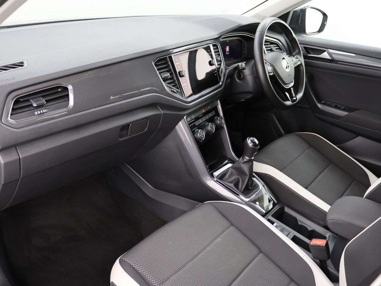 2021 VOLKSWAGEN T-ROC 2021 VOLKSWAGEN T-ROC