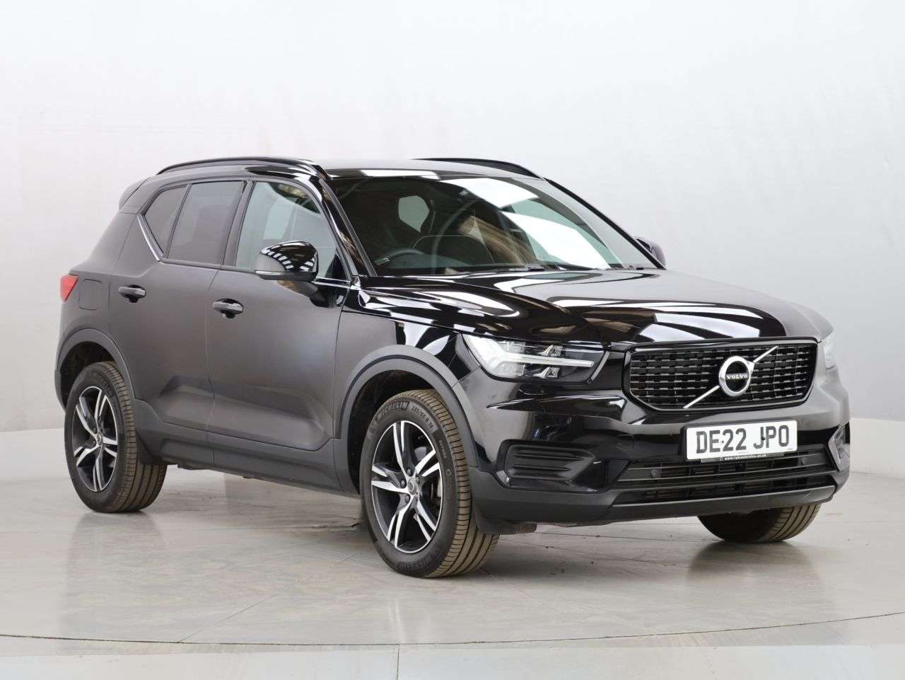 2022 VOLVO XC40 2022 VOLVO XC40