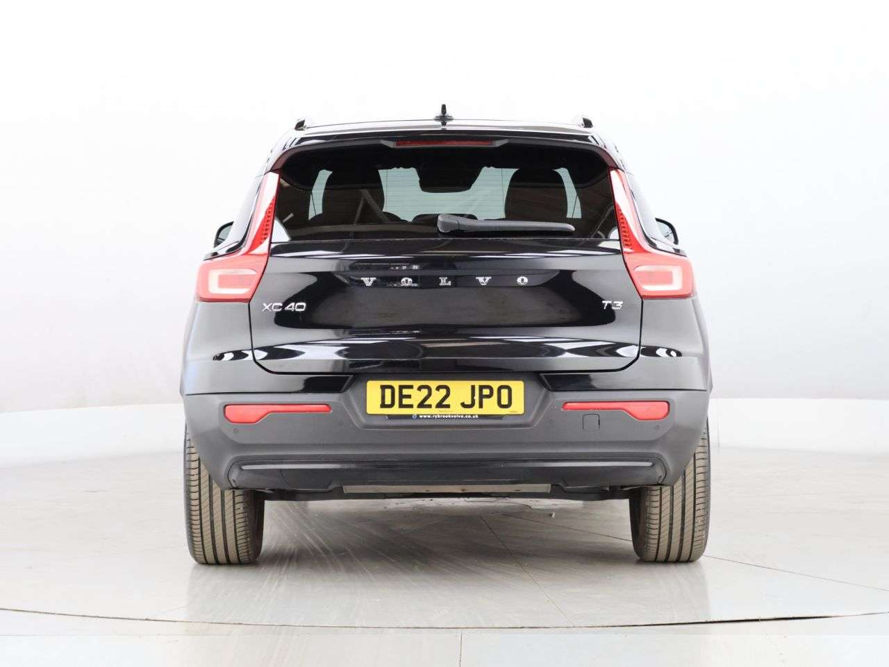 2022 VOLVO XC40 2022 VOLVO XC40