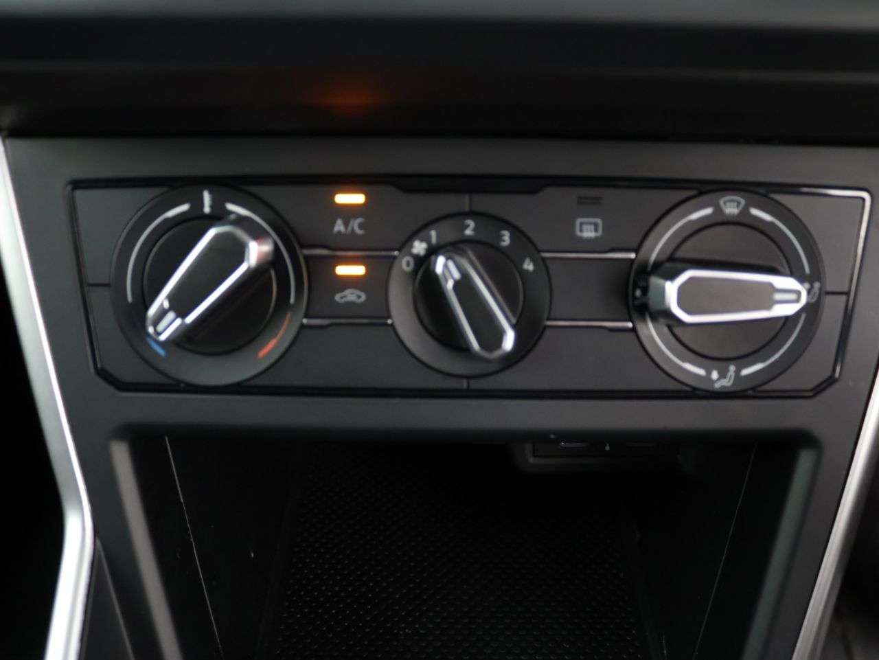 2024 VOLKSWAGEN POLO 2024 VOLKSWAGEN POLO