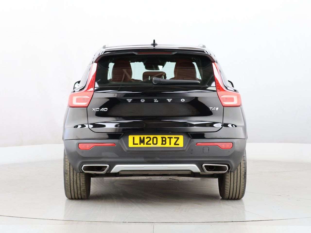 2020 VOLVO XC40 2020 VOLVO XC40