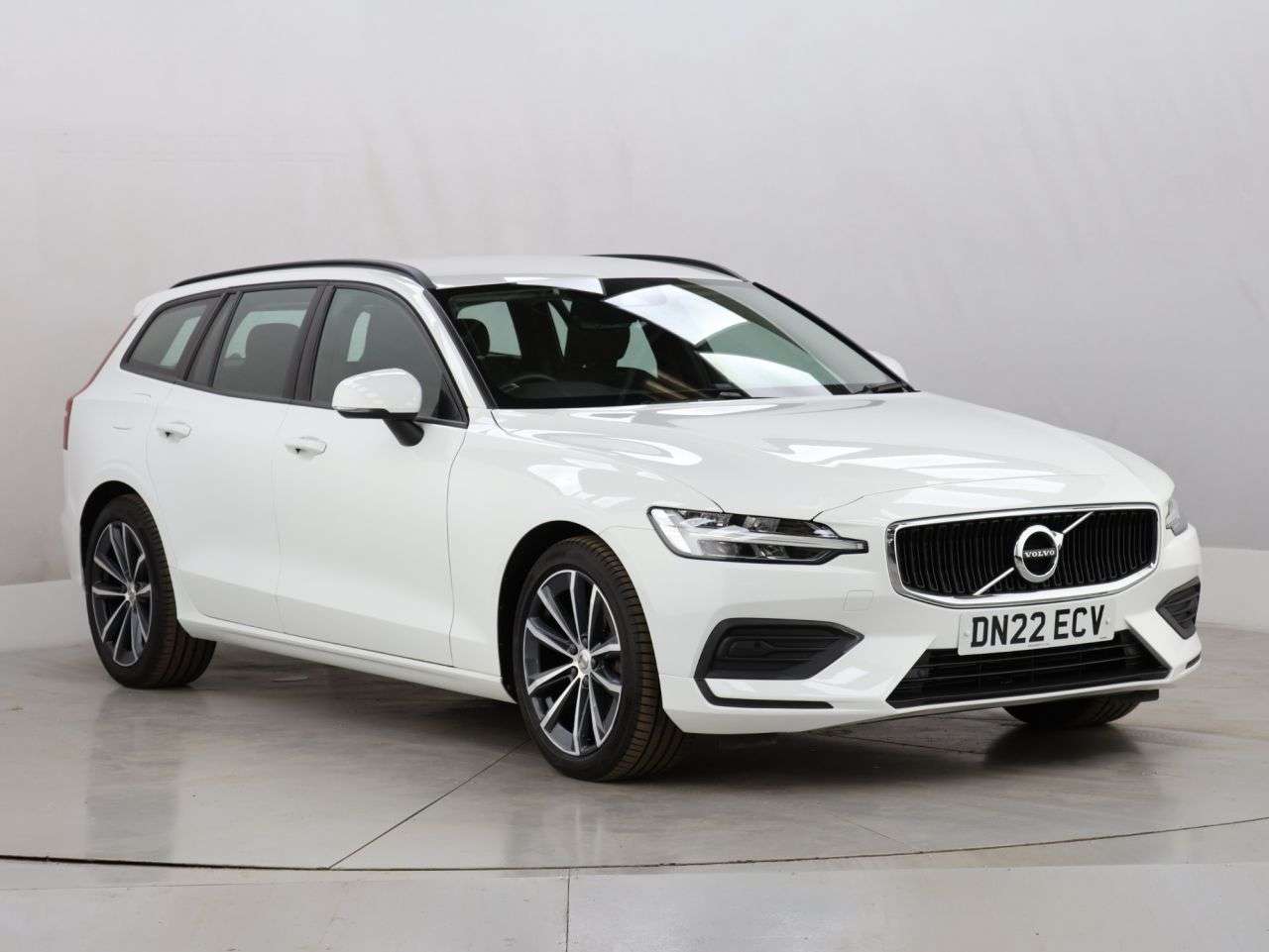 2022 VOLVO V60 2022 VOLVO V60