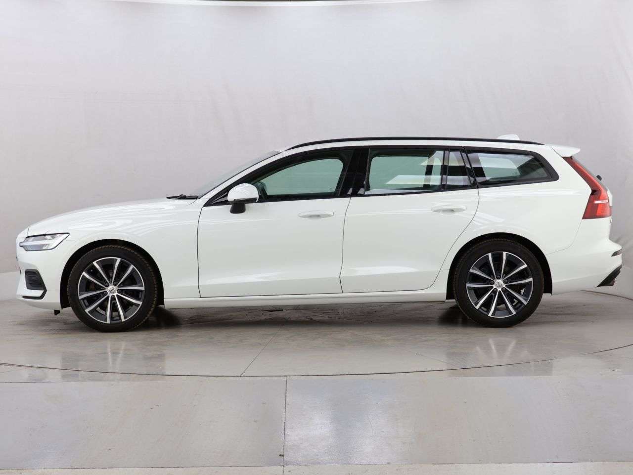 2022 VOLVO V60 2022 VOLVO V60